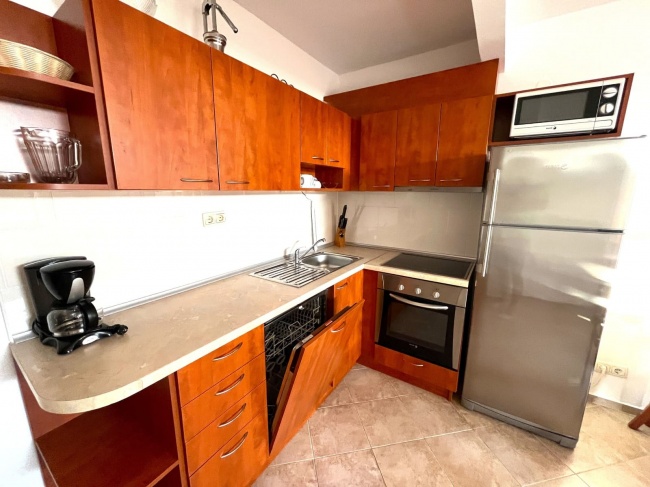 Apartament cu 3 camere in Ravda