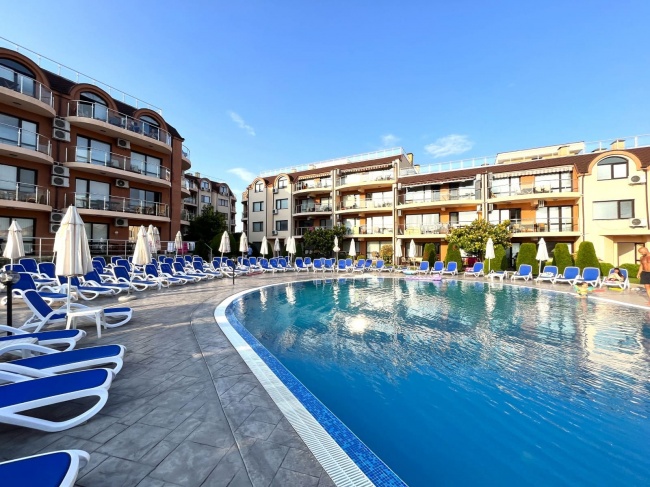 Apartament cu 3 camere in Ravda