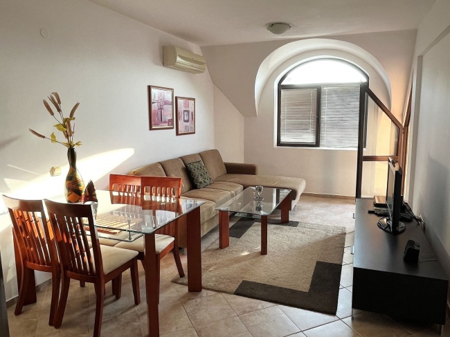 Apartament cu 3 camere in Ravda