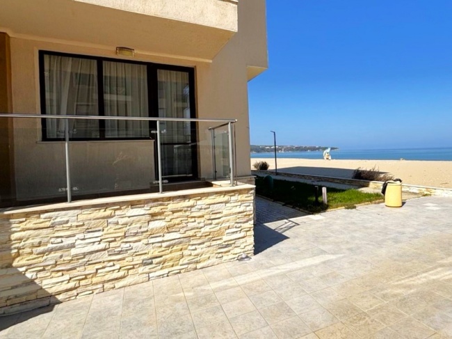 Apartament in prima linie la mare in Obzor